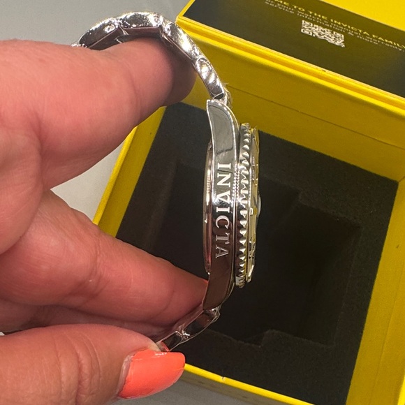 Invicta Angel Women’s Watch – Model 22706 – Swiss Ronda 515 – Brand New - Picture 4 of 8